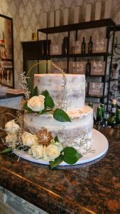 2 Tier wedding cake