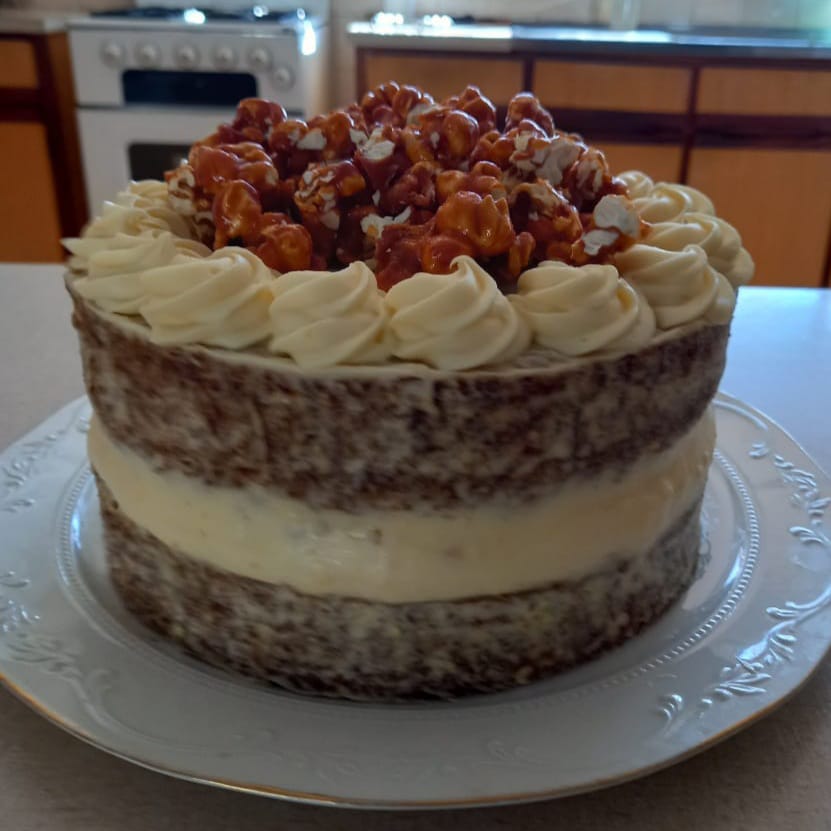 Carrot cake with salted caramel popcorn