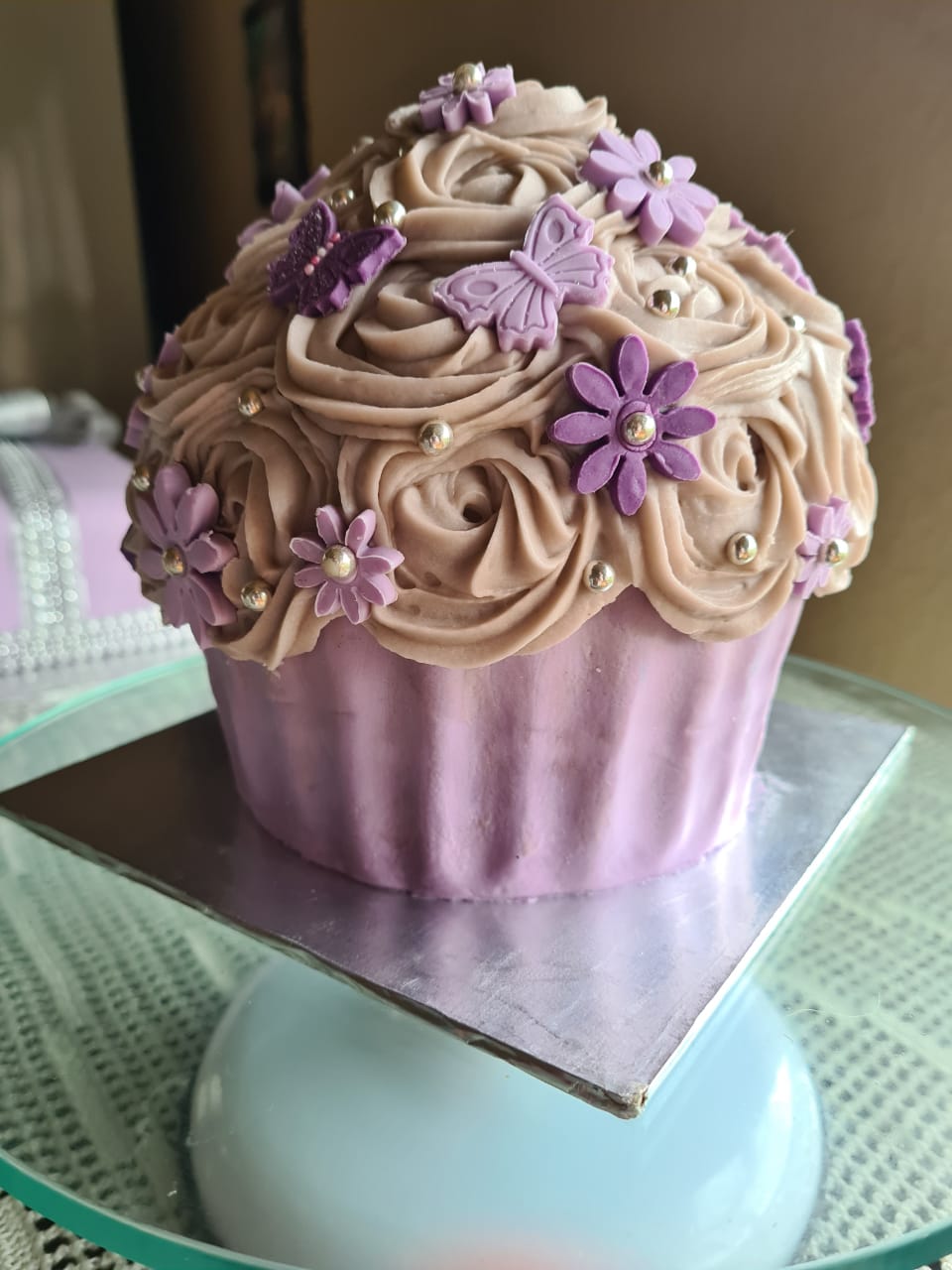 Giant cupcake birthday cake