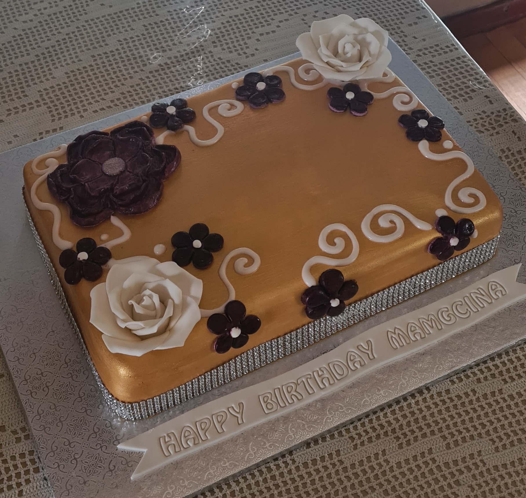 Gold rectangular sheet birthday cake
