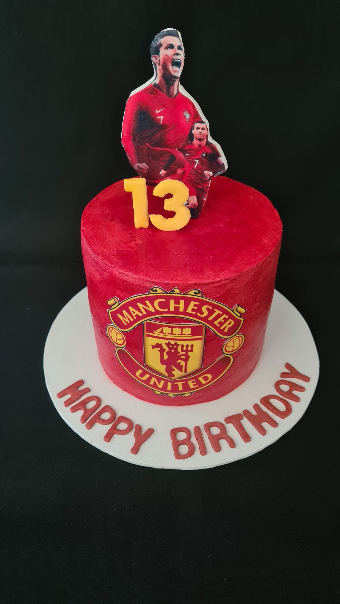 Man united 13th birthday celebration cake